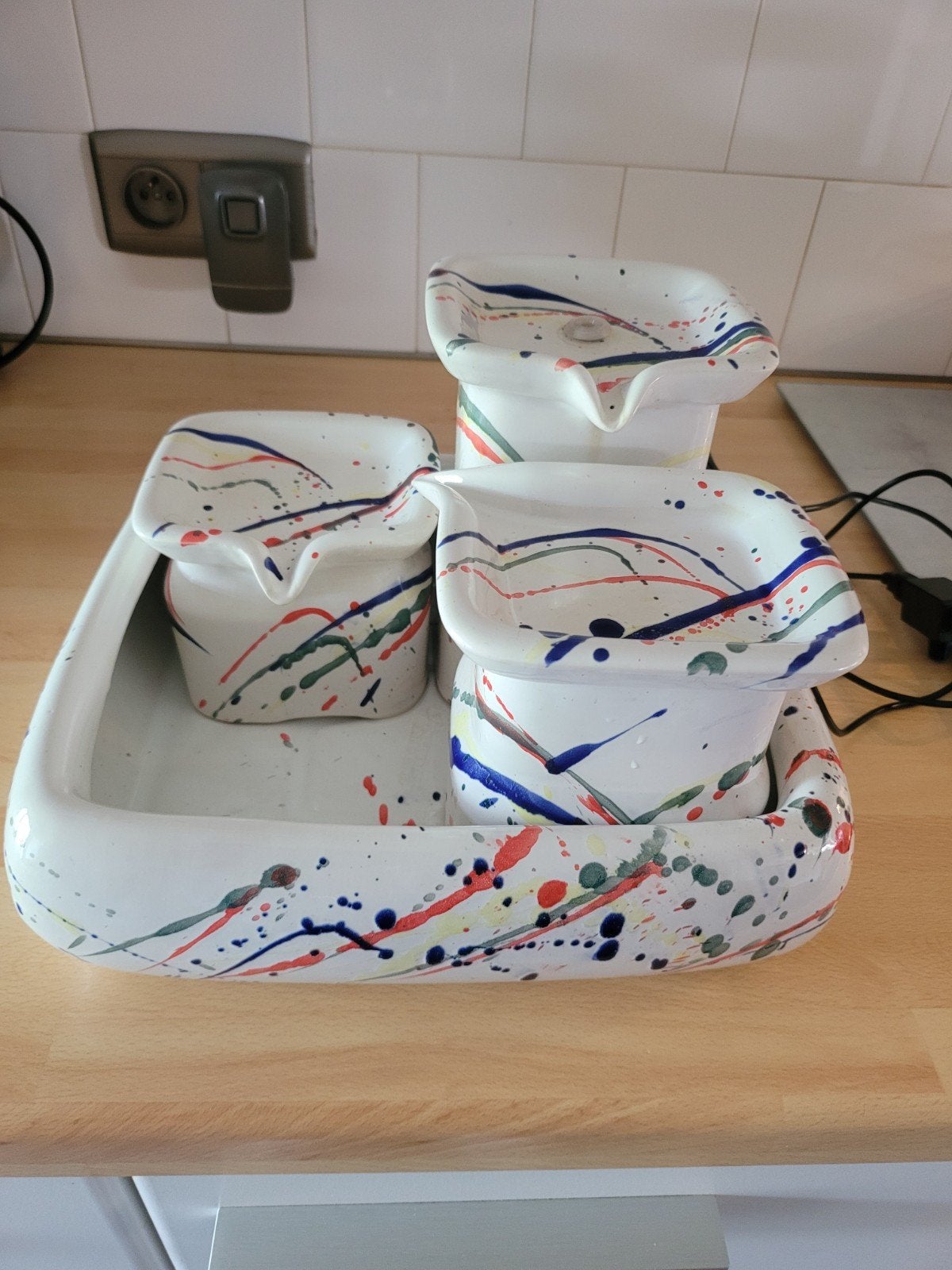 Miaustore keramische drinkfontein, Ophalen, Zo goed als nieuw