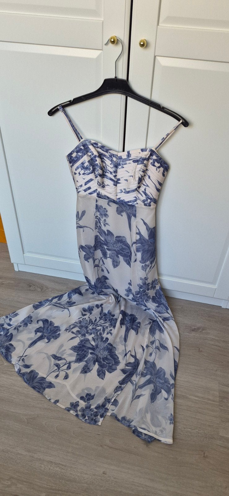Kleedje guess maatje 34, Kleding | Dames, Jurken, Guess, Meerkleurig, Ophalen of Verzenden, Zo goed als nieuw