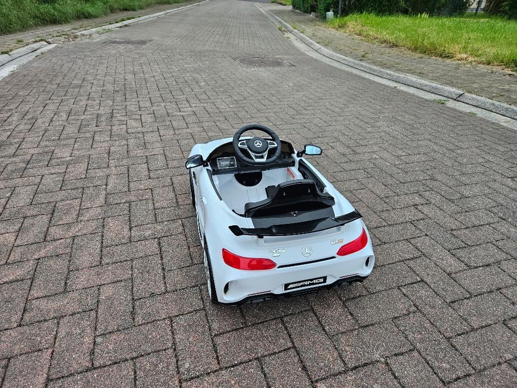 Mercedes amg gtr kinderauto, Kinderen en Baby's, Ophalen