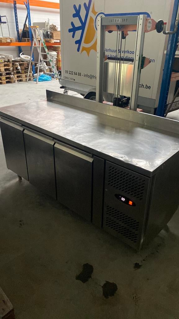 Gekoelde werktafel , werkbank 3 deurs 1 jaar garantie, Zakelijke goederen, Horeca | Keukenapparatuur, Ophalen