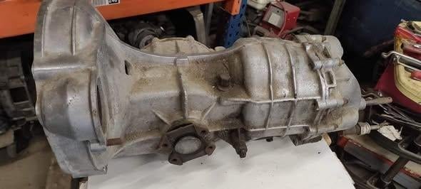 Porsche 911 Nadella 902/1 versnellingsbak, Ophalen, Gebruikt, Porsche