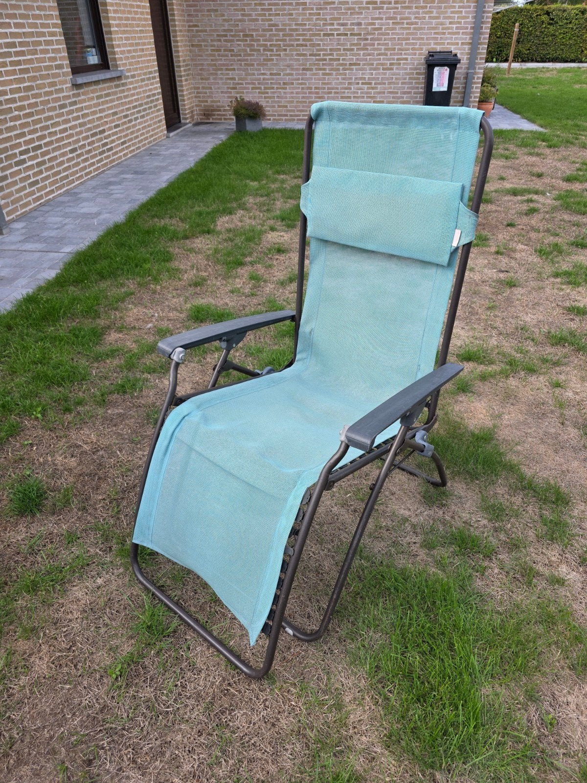 Twee ligstoelen gratis, Tuin en Terras, Ophalen, Gebruikt, Inklapbaar