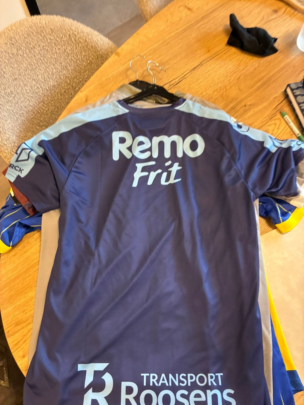 Fanshop shirts Waasland-Beveren, Ophalen of Verzenden, Zo goed als nieuw, Maat 56/58 (XL)