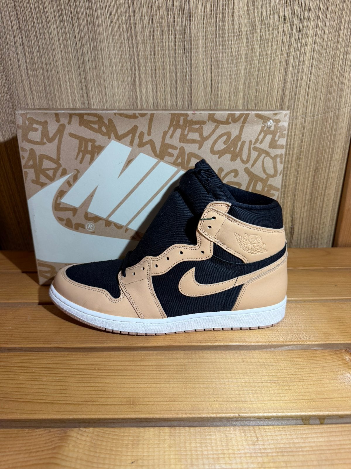 Jordan 1 Retro High OG Heirloom, Enlèvement ou Envoi, Neuf