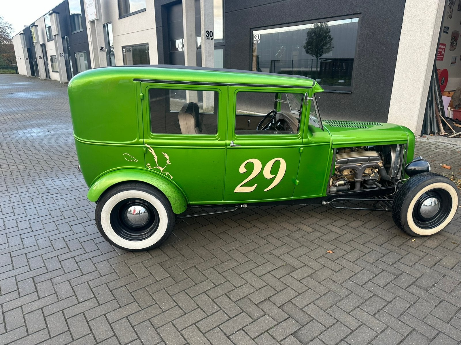 Ford 1929, Automaat, 4 deurs, Leder, Bruin