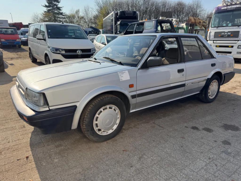 Nissan Bluebird *2.0DIESEL-BELGIAN ORIGINE* (bj 1989), Autos, Oldtimers & Ancêtres, Argent ou Gris, 4 portes, Entreprise, Boîte manuelle