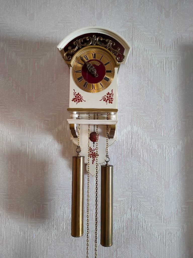 wandklok wit met goud en rood, Huis en Inrichting, Ophalen, Wit, Analoog, Handgemaakt