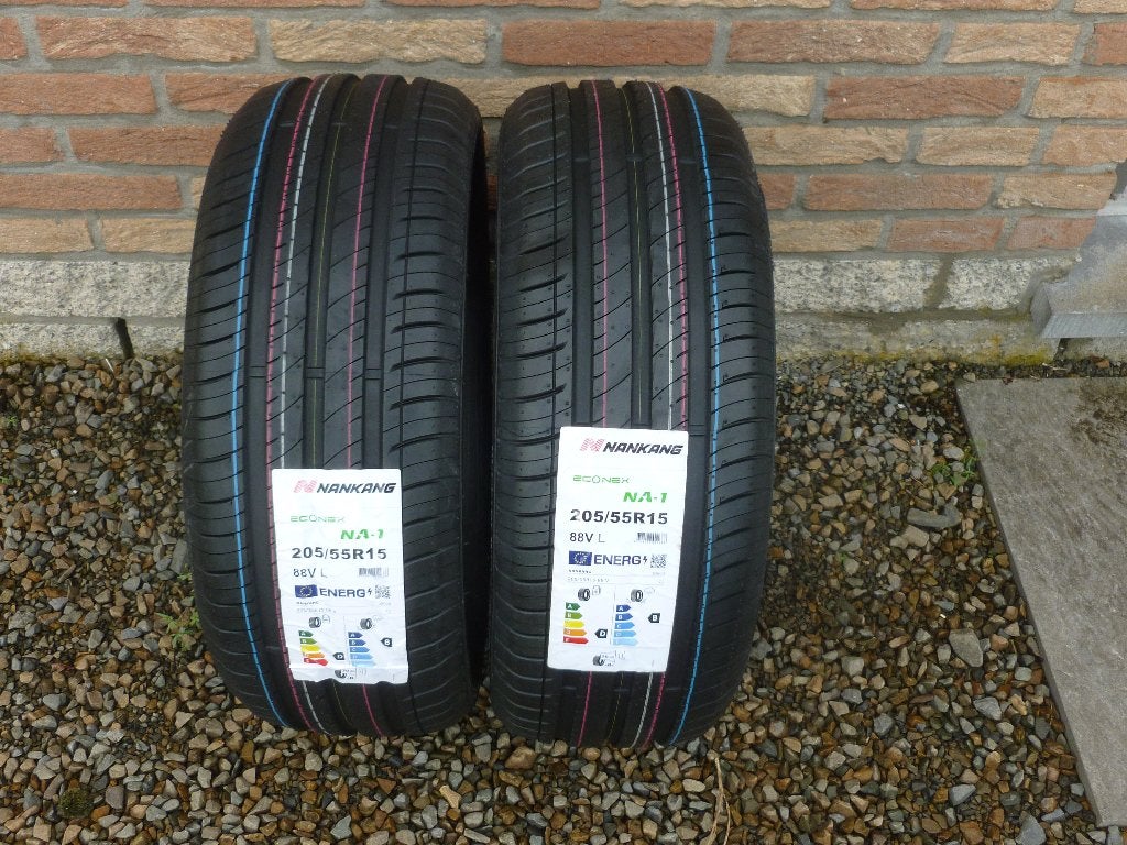 NANKANG NA-1 205/55R15 gloednieuw!!, Auto-onderdelen, Banden en Velgen, Band(en), Ophalen