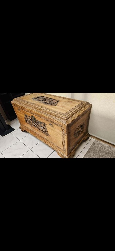 Vintage handgesneden houten kist / dekenkist, Enlèvement ou Envoi, Neuf, Autres matériaux
