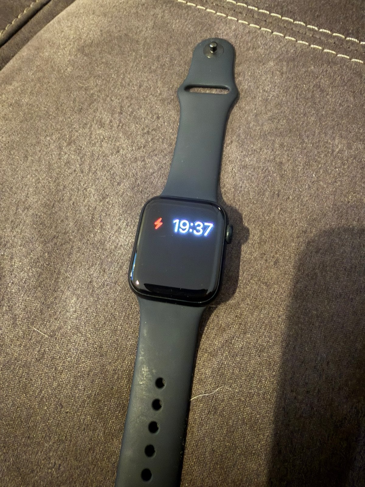 Apple watch SE 2 40MM dark blue, Handtassen en Accessoires, Smartwatches, Ophalen, Gebruikt, Blauw, IOS