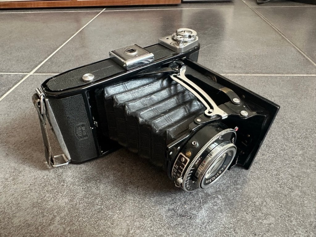 Zeiss Ikon met hoes, TV, Hi-fi & Vidéo, Appareils photo analogiques, Enlèvement ou Envoi, Utilisé, Reflex miroir, Autres Marques