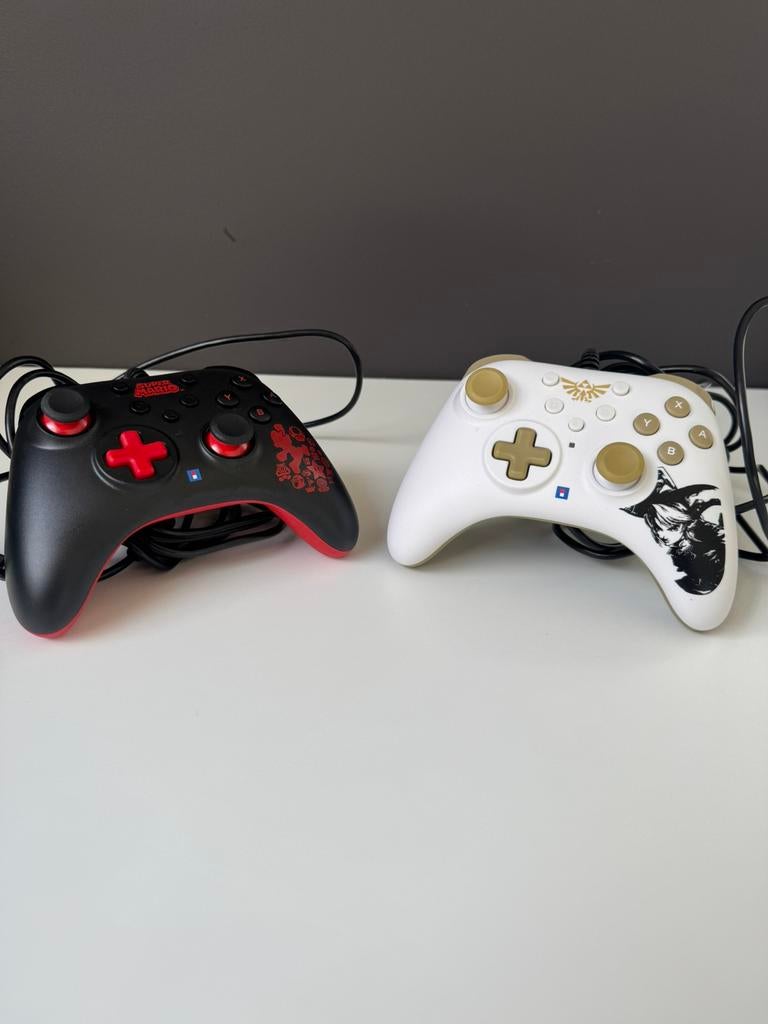 2x HORI Nintendo Switch controllers met kabel Mario & Zelda, Enlèvement ou Envoi, Comme neuf