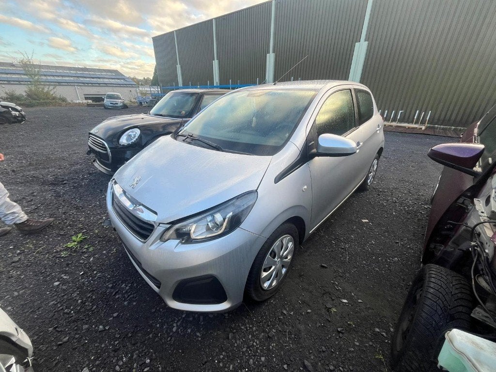 Je vends les pièces détachées d'une Peugeot 108 Active, Autos : Pièces & Accessoires, Enlèvement, Utilisé, Peugeot