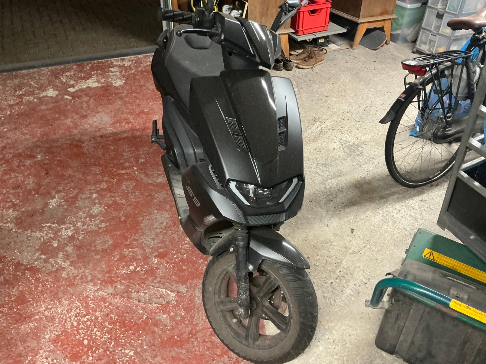 La souris s9 met batterijen lader, Fietsen en Brommers, Scooters | Kymco, Ophalen, Gebruikt, Overige modellen, Elektrisch
