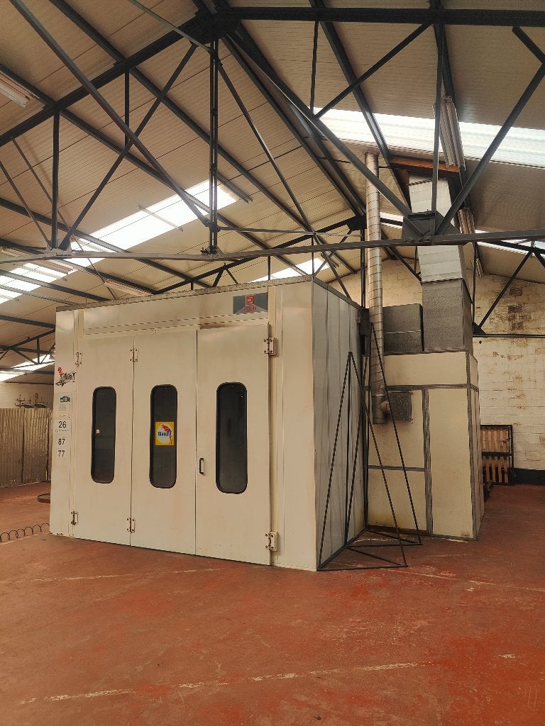 Spuitcabine carrosserie, Enlèvement, Utilisé, Avant