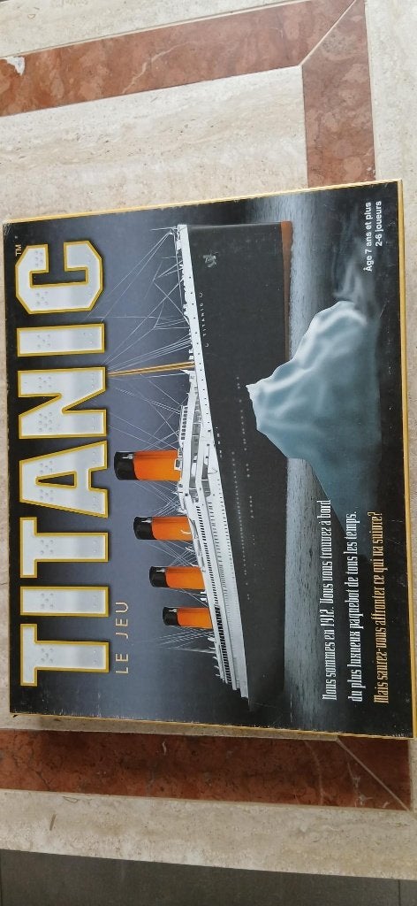 jeux de société : TITANIC et INTRIGUE A VENISE, Hobby & Loisirs créatifs, Jeux de société | Autre, Trois ou quatre joueurs, Enlèvement