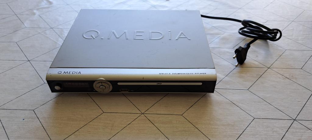 Q.Media DVD speler., Ophalen