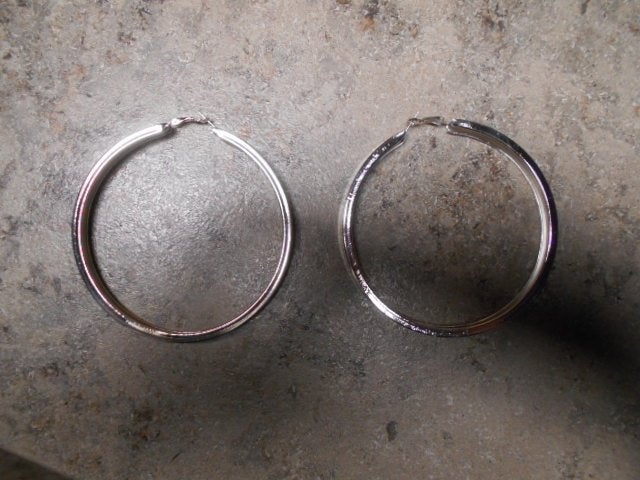 Nouvelles boucles d'oreilles - 2 paires, Enlèvement ou Envoi, Neuf