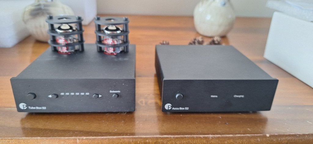 LOT : Pro-Ject Tube Box S2 + Pro-Ject Accu Box S2, TV, Hi-fi & Vidéo, Enlèvement ou Envoi, Amplificateur