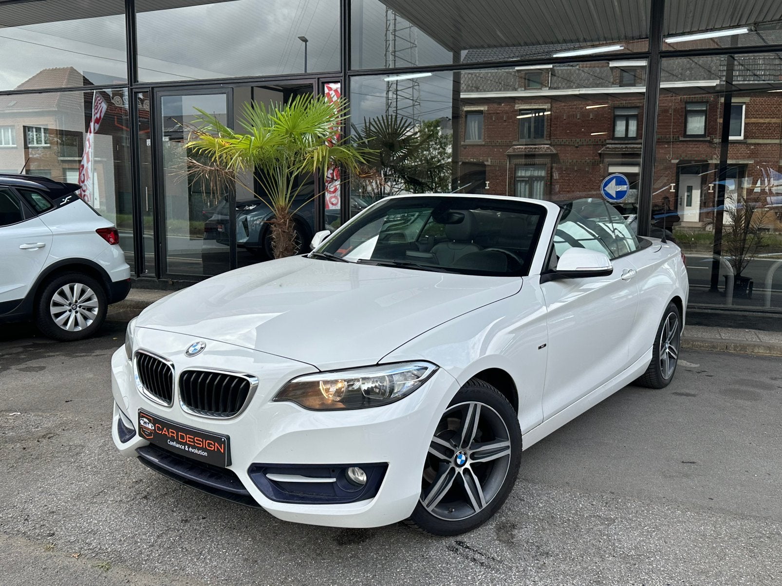 Bmw 218i cabrio / sport / 2015 / eu6b / 86.000km / garantie, Auto's, 100 kW, 4 zetels, Wit, Leder