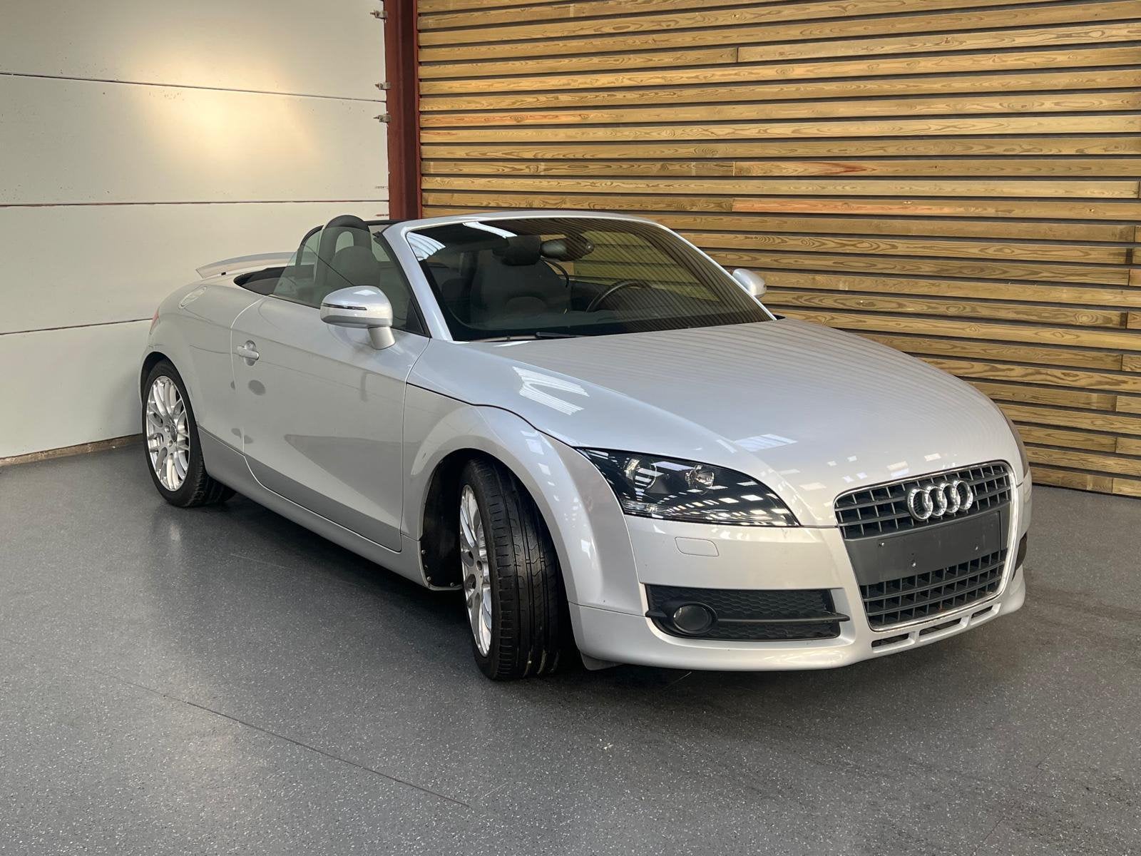 Audi TT cabrio, Autos, Audi, Euro 5, Entreprise, Cabriolet, Tissu