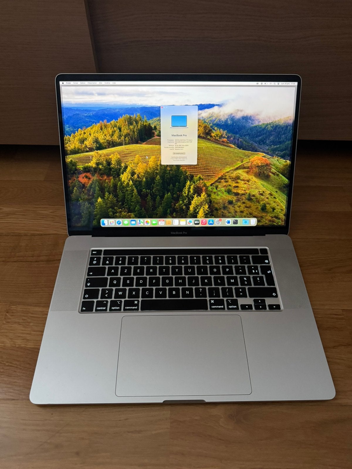 MacBook Pro 16’’ puissant I7 6 coeurs 2,6GHz - 512Go - 16Go, 512 GB, 16 pouces, Comme neuf, Azerty