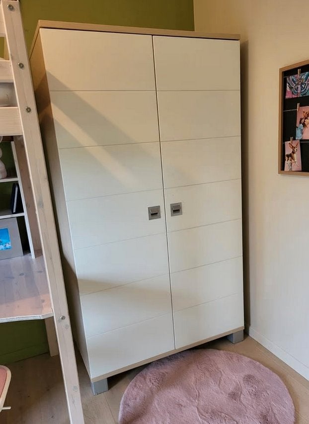 Modern kledingkast kinderkamer, Kinderen en Baby's, Ophalen, Kast, 50 tot 70 cm, 105 cm of meer