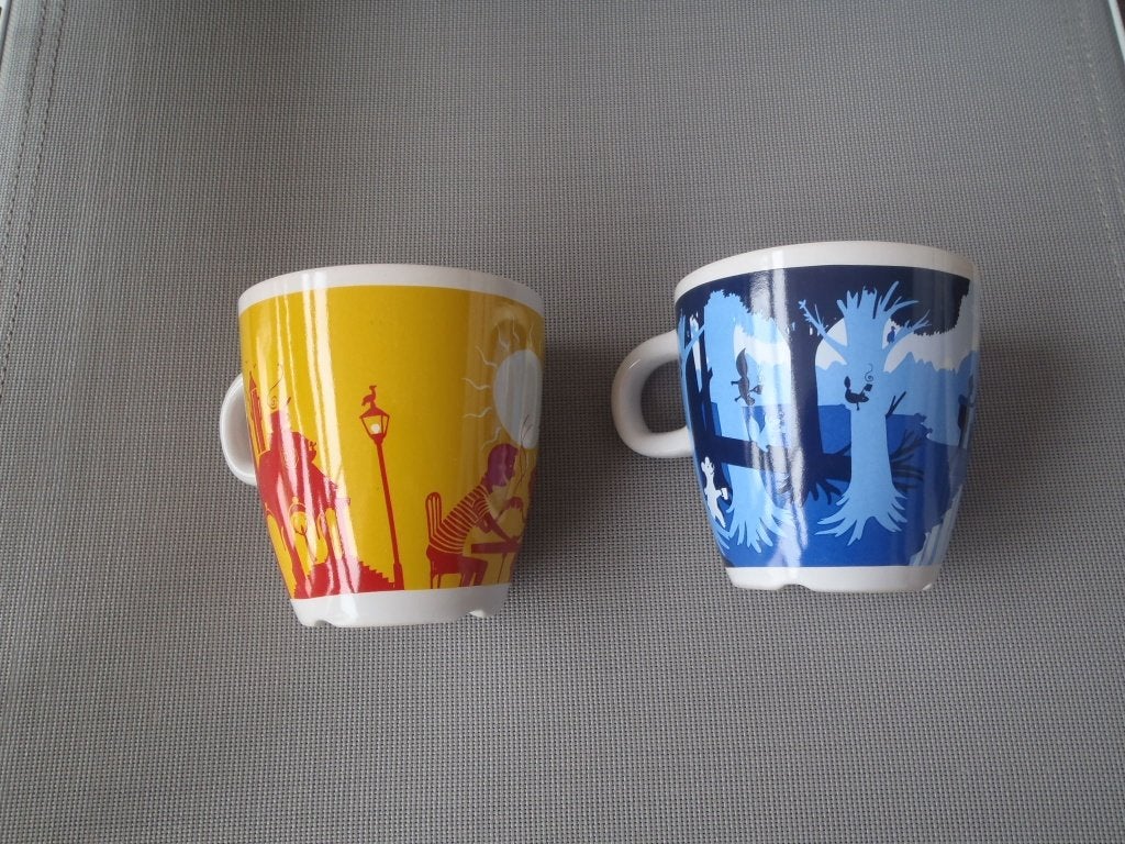 1 set van 2 Douwe Egbert-bekers, Huis en Inrichting, Keuken | Servies, Ophalen of Verzenden, Nieuw, Mok