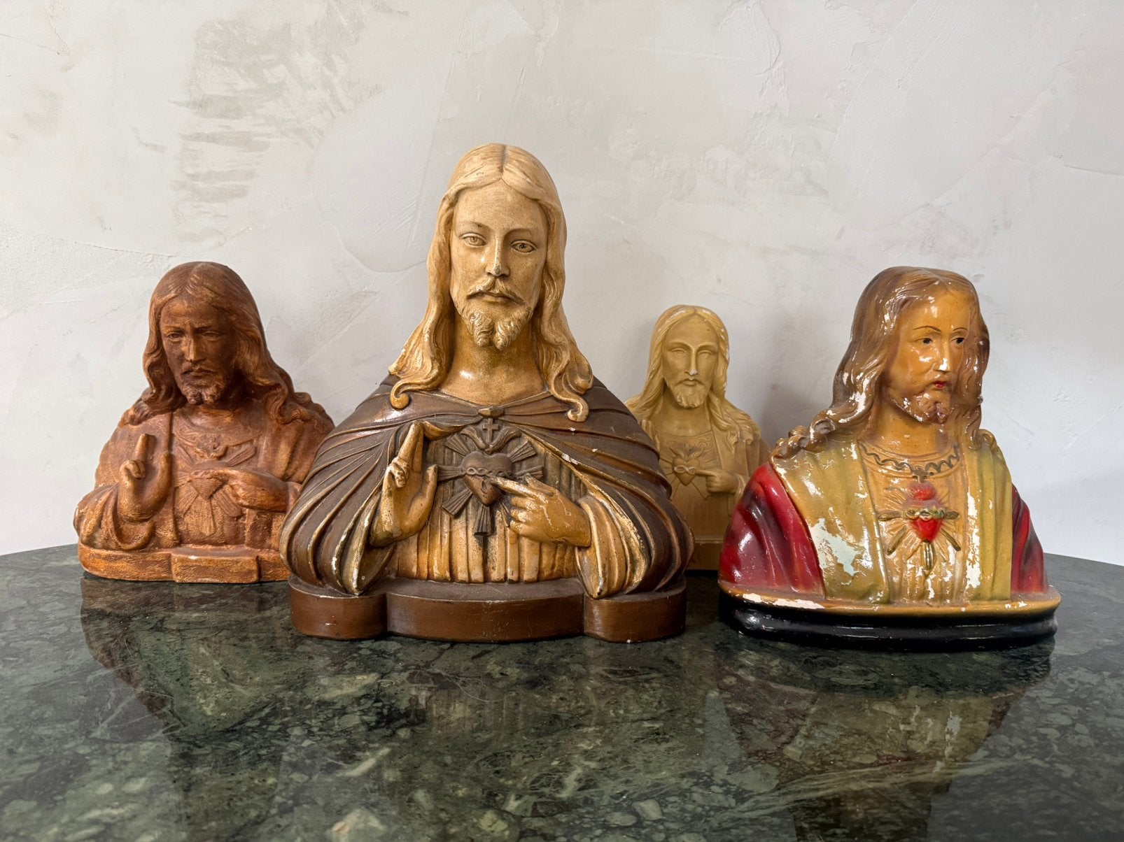 4x gipsen borstbeeld van het Heilig Hart van Jezus, Ophalen