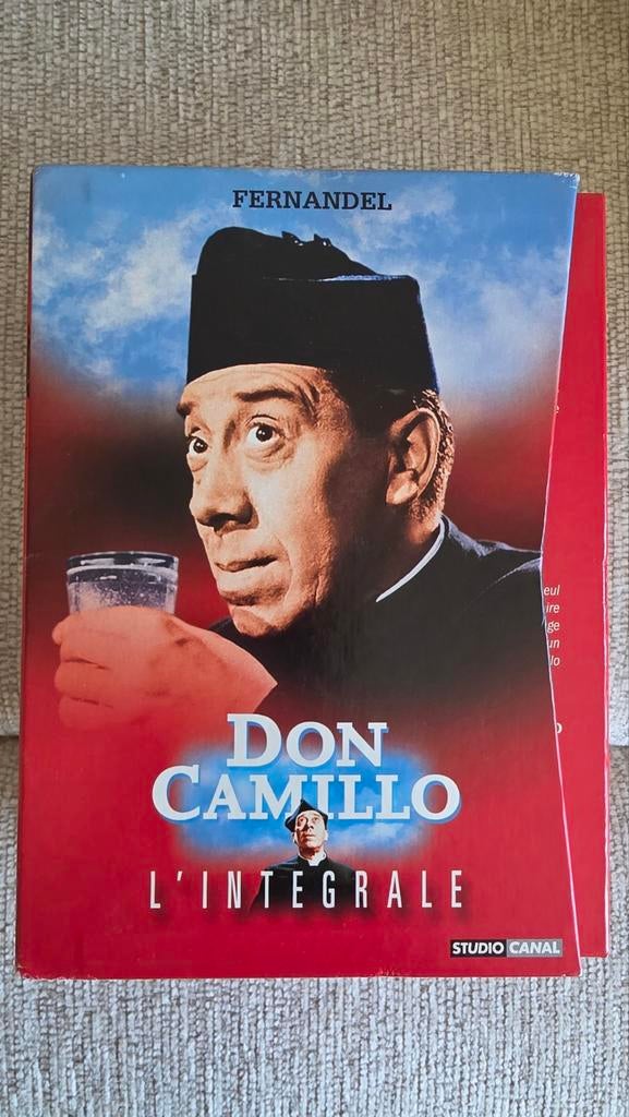 L'intégrale Don Camillo de Fernandel, Boeken, Ophalen of Verzenden