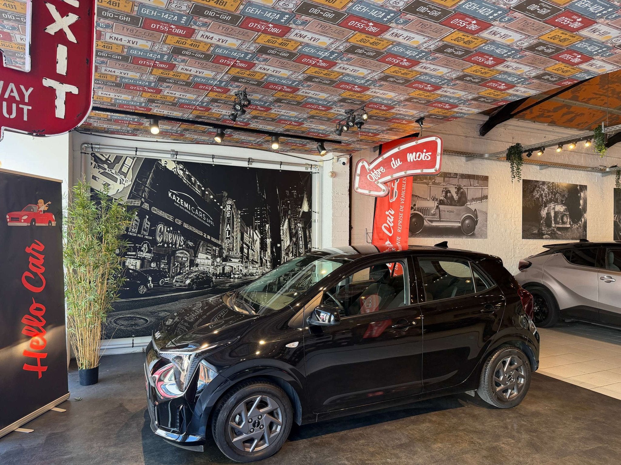 Kia Picanto 1.0i * NOUVEAU MODELE * CAMERA * CARPLAY * JANTE, Auto's, Kia, Stof, Gebruikt, Zwart, 46 kW