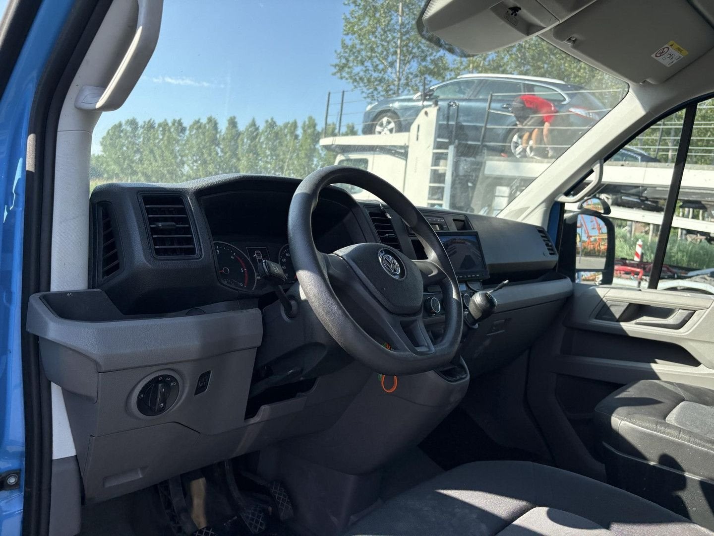 Volkswagen Crafter 35 2.0 TDI L4H3 | € 7.450,- NETTO! | Euro, Blauw, Bedrijf, 277 g/km, ABS