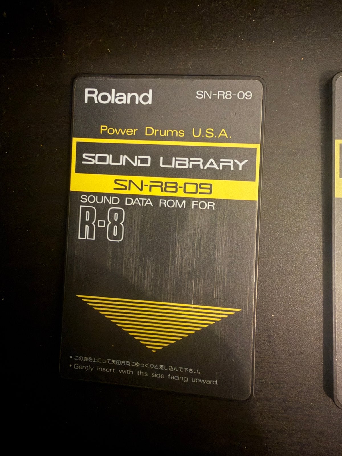 Roland SN-R8-09 Power Drums U.S.A. pour Roland R-8, Informatique & Logiciels, Enlèvement ou Envoi, Comme neuf