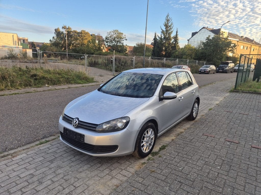 VW Golf 6 1.4 TSI - Airco - Capteurs parking - Navigation, Autos, 90 kW, Achat, Entreprise, Noir