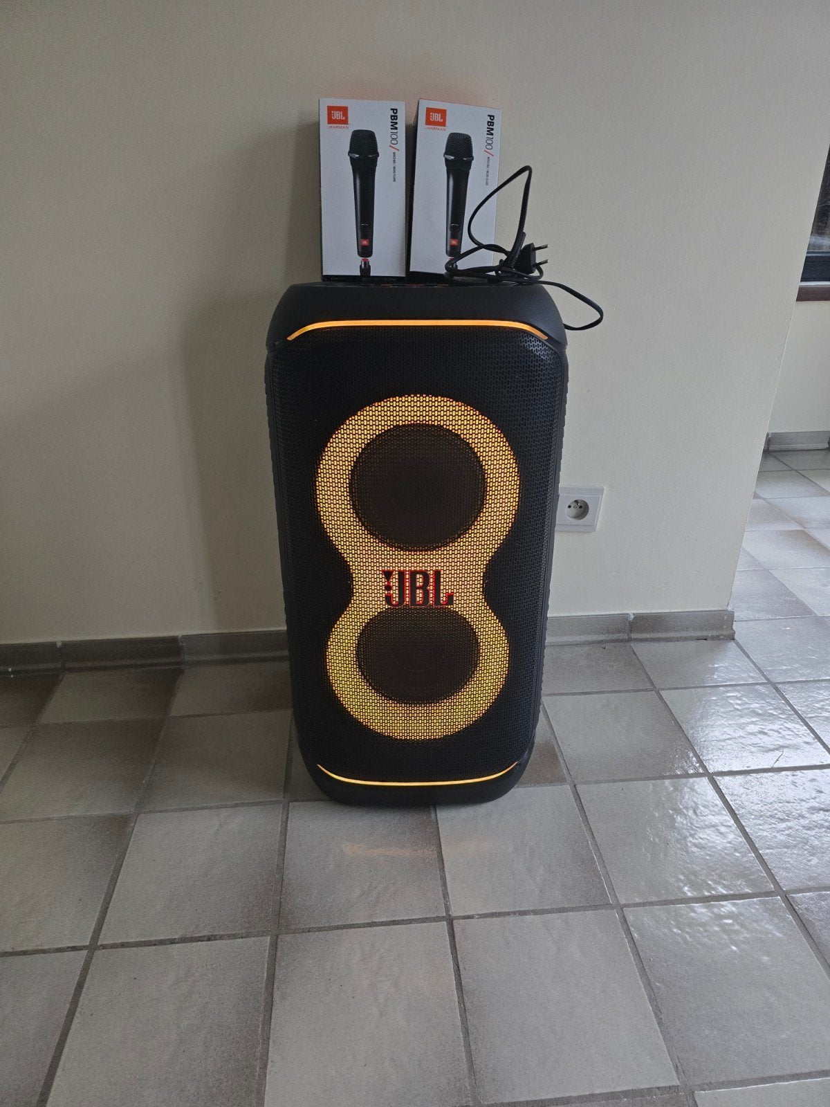 jbl party box 320 +2x micro, Ophalen