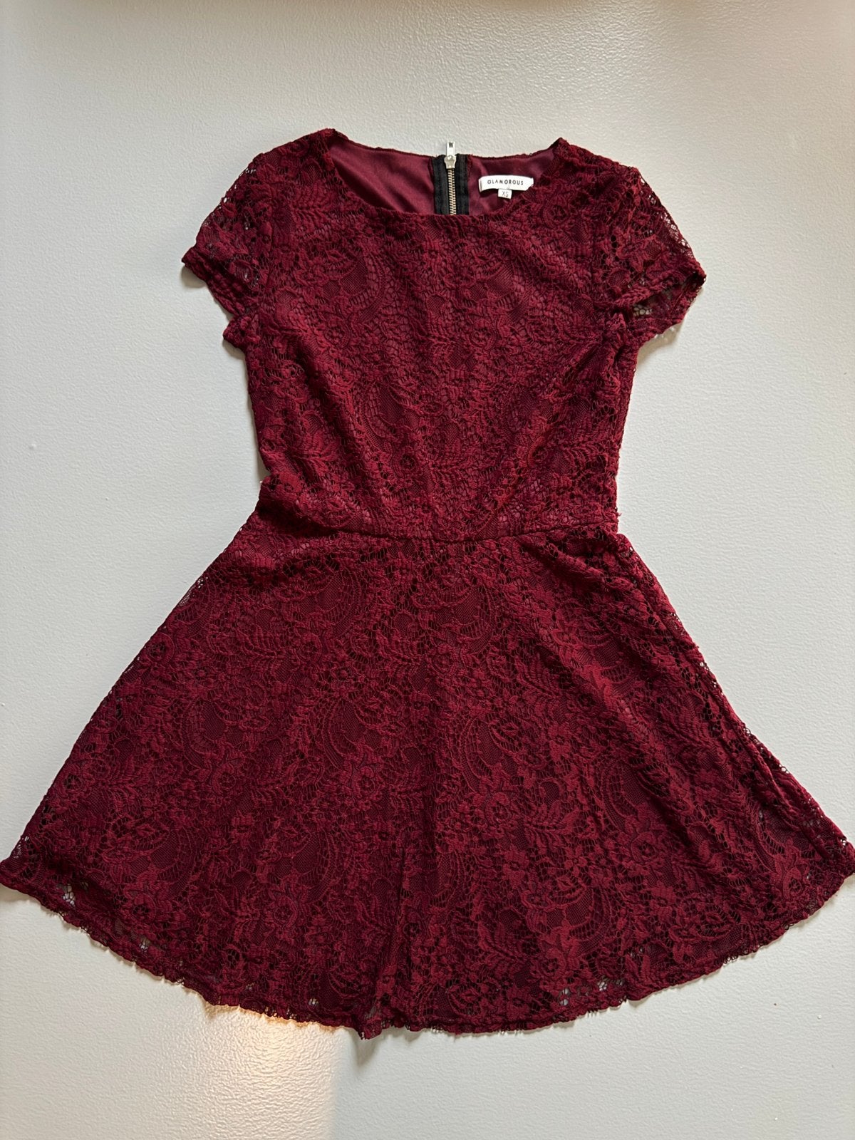 Zeer mooi bordeauxrode jurk Glamorous, maat XS (jeugd), Ophalen of Verzenden, Zo goed als nieuw, Maat 34 (XS) of kleiner