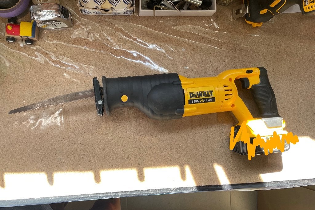 DeWalt reciprozaag DSC380N 18V cordless, De Walt, Gebruikt, Ophalen of Verzenden, 1200 watt of meer