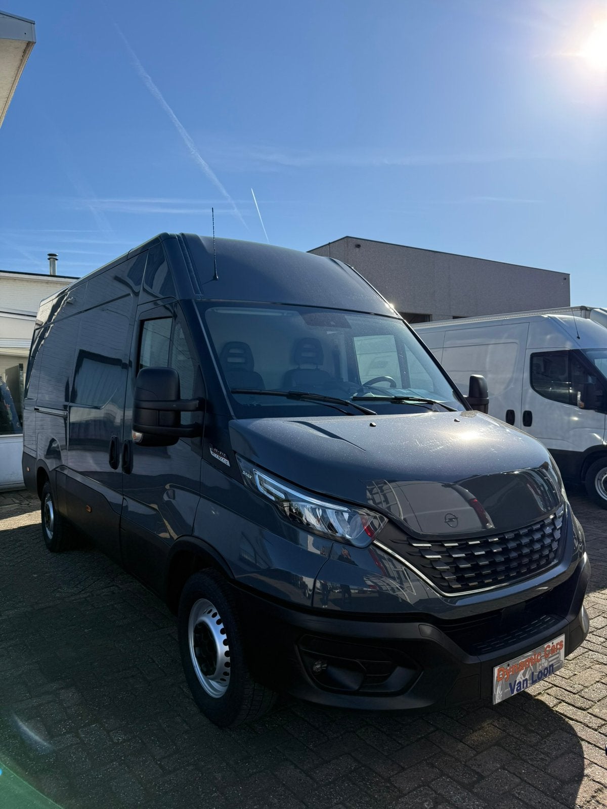 Les bus Iveco à propos de tout ce qui est nouveau, Autos, Camionnettes & Utilitaires, Cuir, Argent ou Gris, Achat, Bluetooth