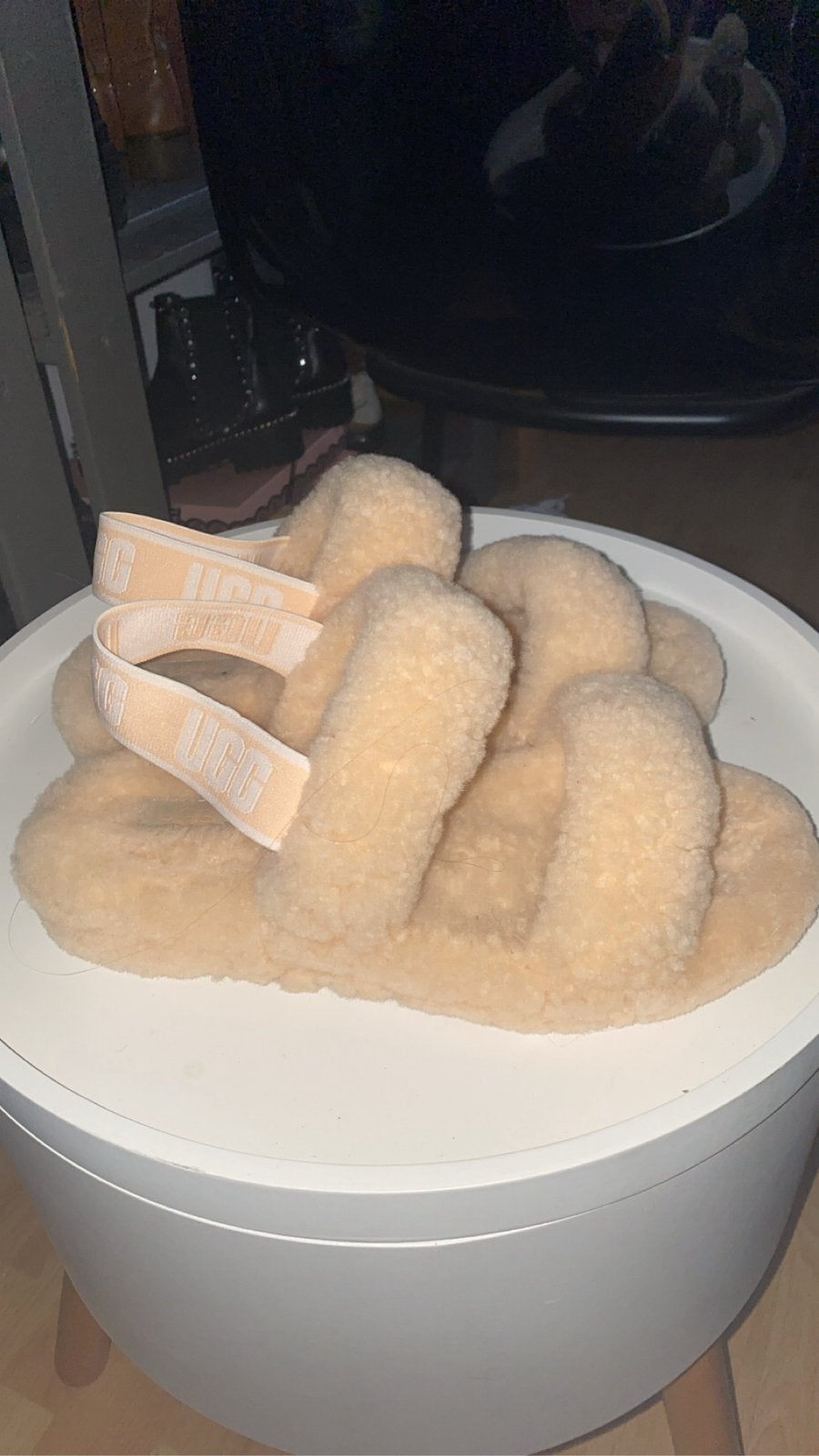 UGG magere teenslipper, Ophalen, Zo goed als nieuw