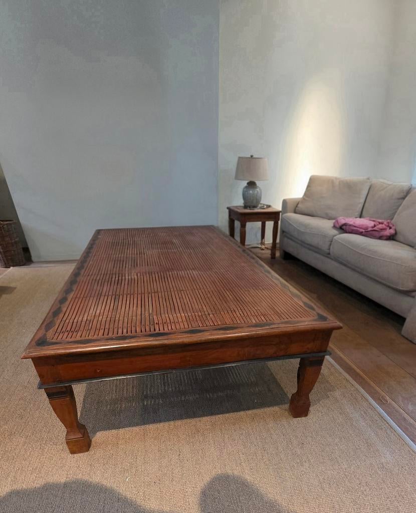 Massief houten opiumbed, Huis en Inrichting, Ophalen