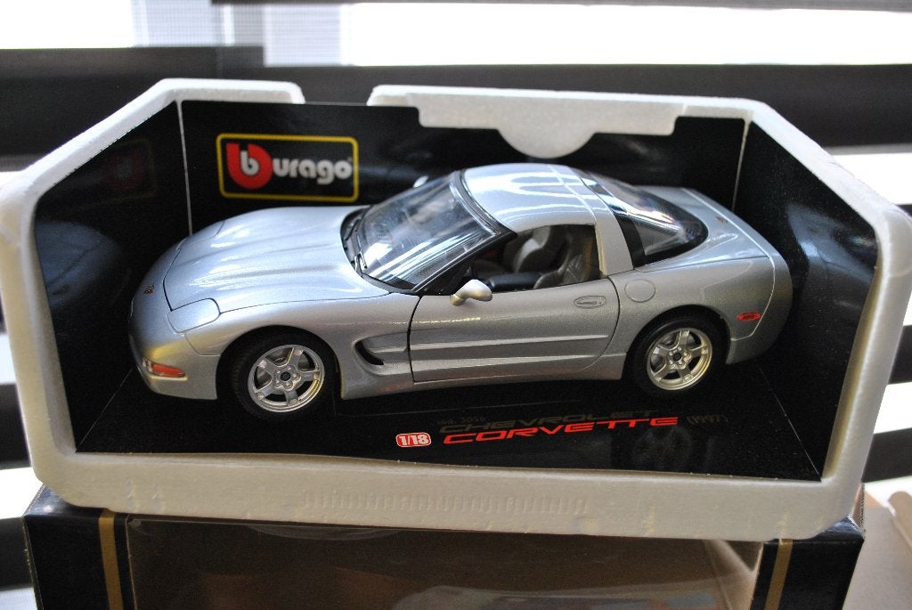 Chevrolet Corvette (1997) BBurago 1/18, Hobby en Vrije tijd, Modelauto's | 1:18, Ophalen of Verzenden, Zo goed als nieuw, Auto