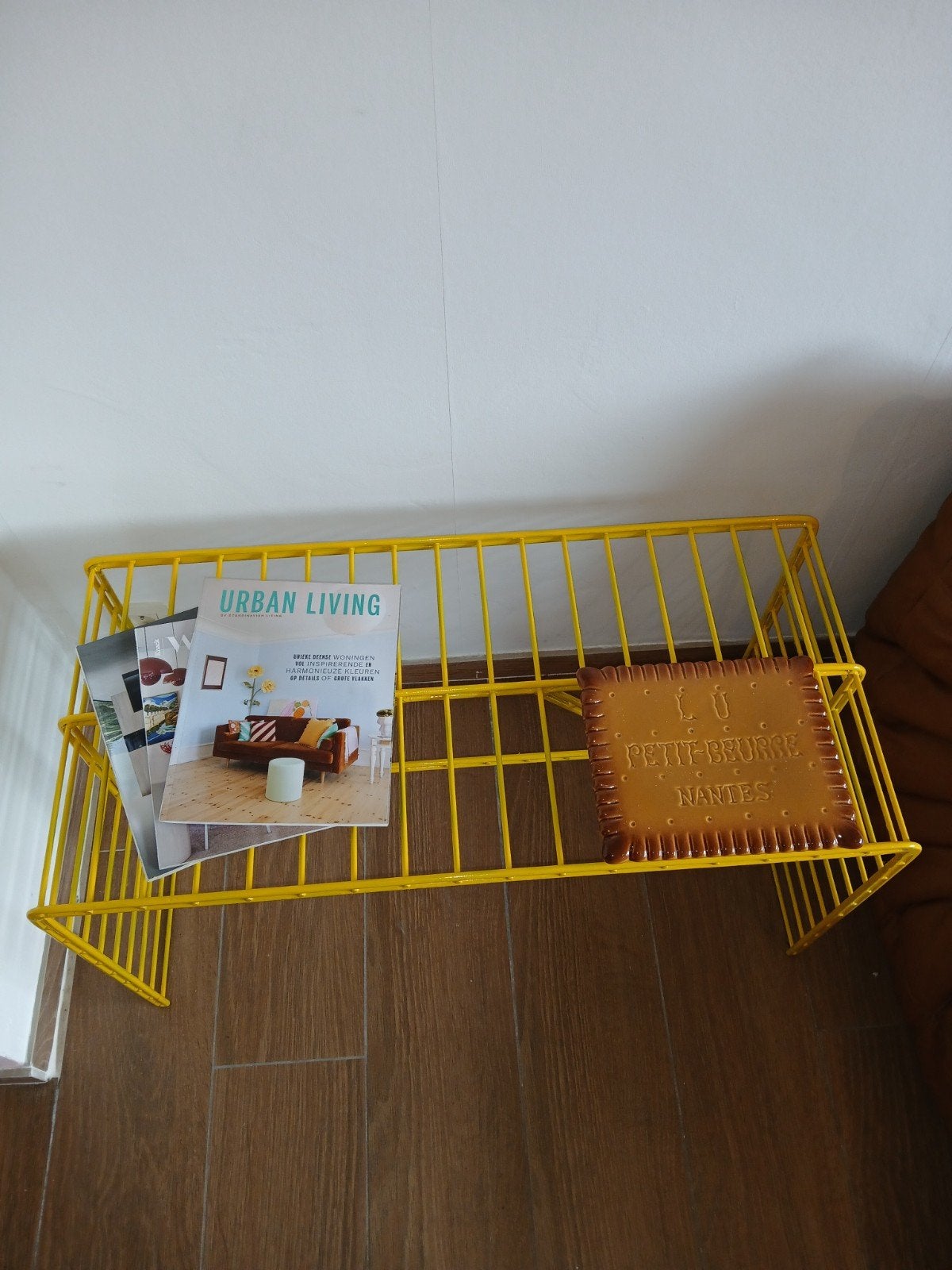 Bijzet tafel/ bankje, Huis en Inrichting, Tafels | Bijzettafels, Metaal of Aluminium, 55 tot 75 cm, Zo goed als nieuw, Rechthoekig