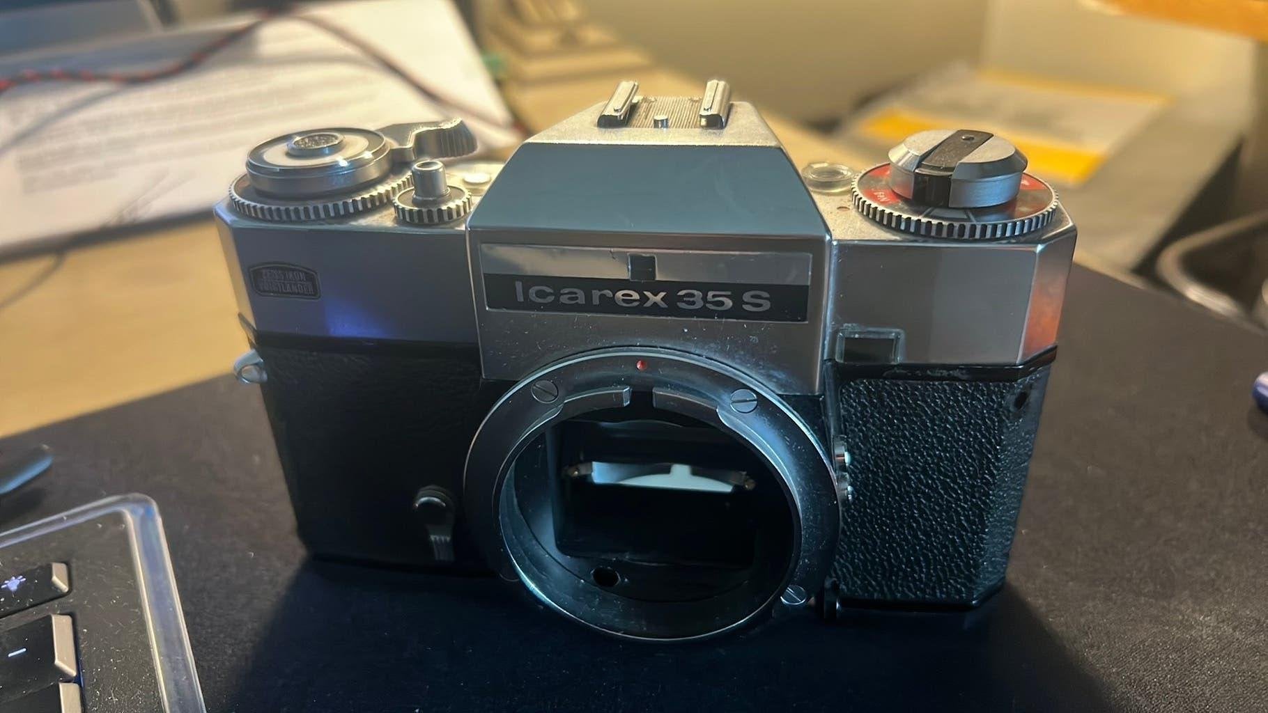 Boîtier de reflex 35 mm chromé Icarex 35S, Enlèvement ou Envoi