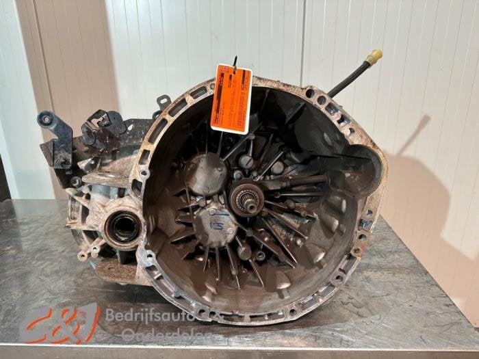 Versnellingsbak van een Renault Trafic, Gebruikt, -, Renault, -