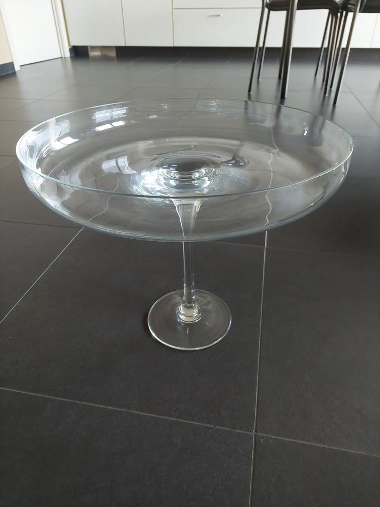 Glazen schaal, Ophalen