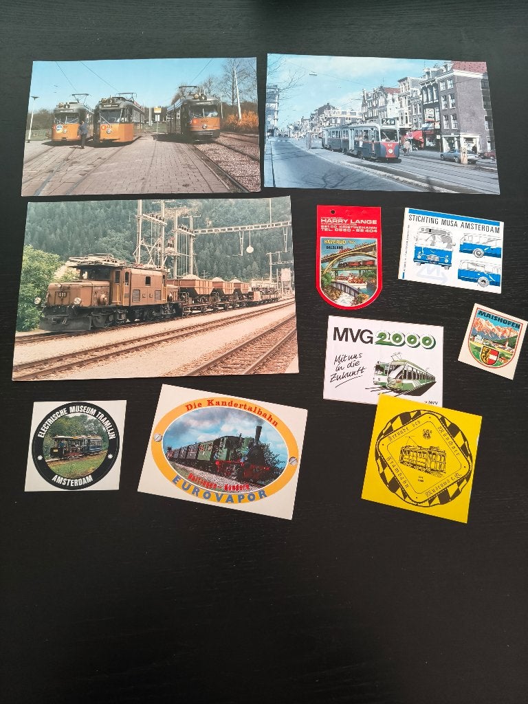 Foto's/platen en foto's van treinen/trams., Enlèvement ou Envoi, Comme neuf, Photo