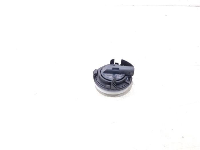 Airbag Sensor van een Volkswagen Tiguan, Gebruikt, -, Volkswagen, -