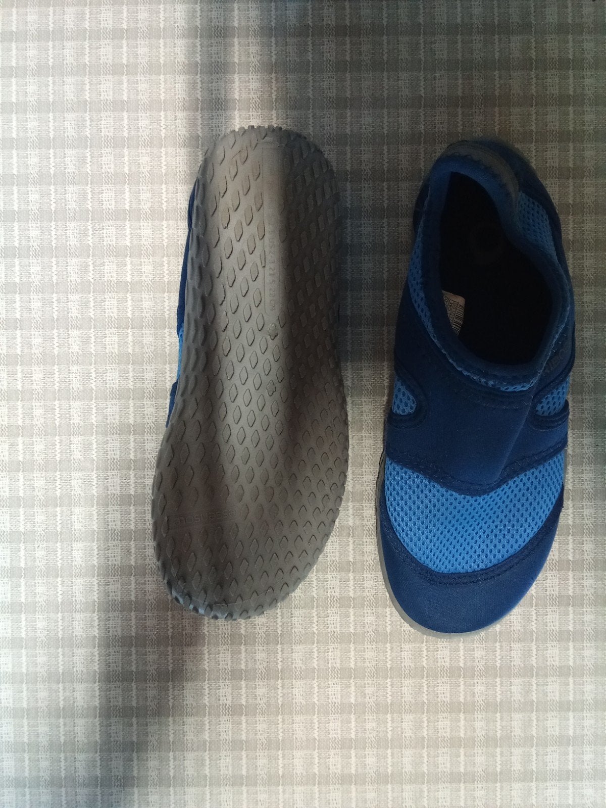 Tribord waterschoenen mt 34-35, blauw, zo goed als nieuw, Nieuw, Ophalen of Verzenden, Jongen, Tribord