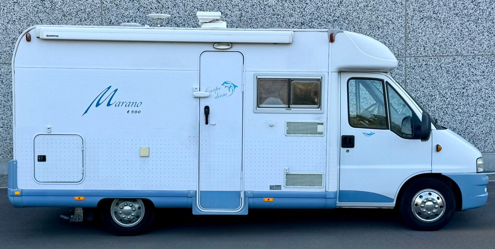 CAMPING-CAR BURSTNER T590, Jusqu'à 4, Fiat, Boîte manuelle, 5 à 6 mètres