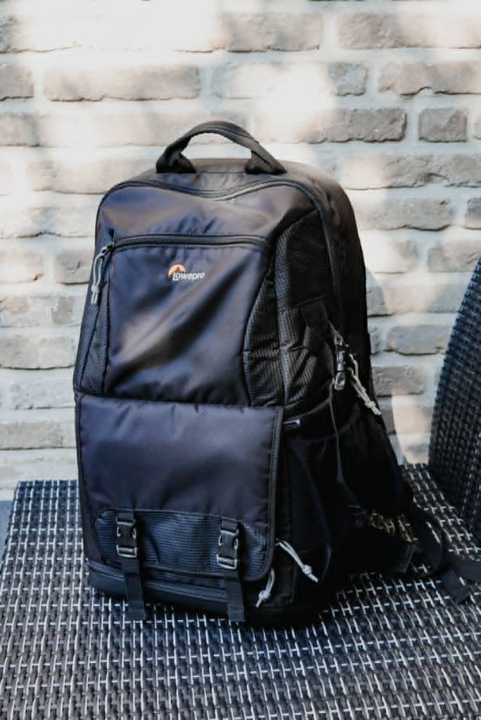 Lowepro Cameratas/ Camerarugzak 250 AW II, TV, Hi-fi & Vidéo, Photo | Sacs pour appareil, Lowepro, Comme neuf, Enlèvement, Hydrofuge